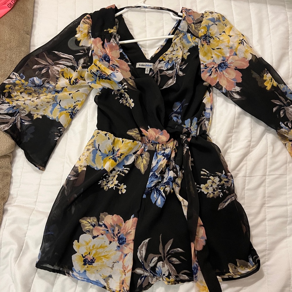 Bailey Blue Floral Romper Size S